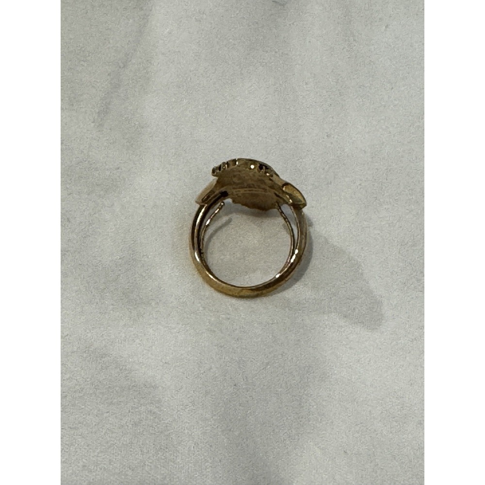 Vintage 1976 Avon Kensington Ring Gold Tone Size Small 4.5-5 Victorian Style - Picture 3 of 5